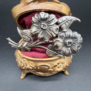 Antique Art Nouveau Floral Brooch Silver Tone Flower Pin with Leaves