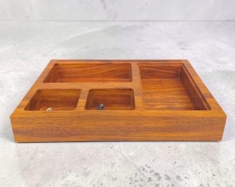 Bandeja de madera para tarot / Plato de altar con compartimentos y organizador de cristales para lecturas