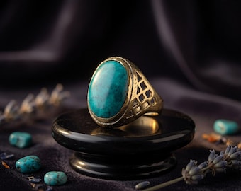 Vintage Turquoise Cabochon Ring Size 9.5 | Gold Tone Filigree Statement Ring | Crystal Jewelry
