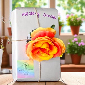 Talia kart Mystery Oracle | Talia kart Mystery Premium Oracle z przewodnikiem, talia kart Suprise Oracle w opakowaniu prezentowym | Dodatkowa zawieszka na wentylację planszy