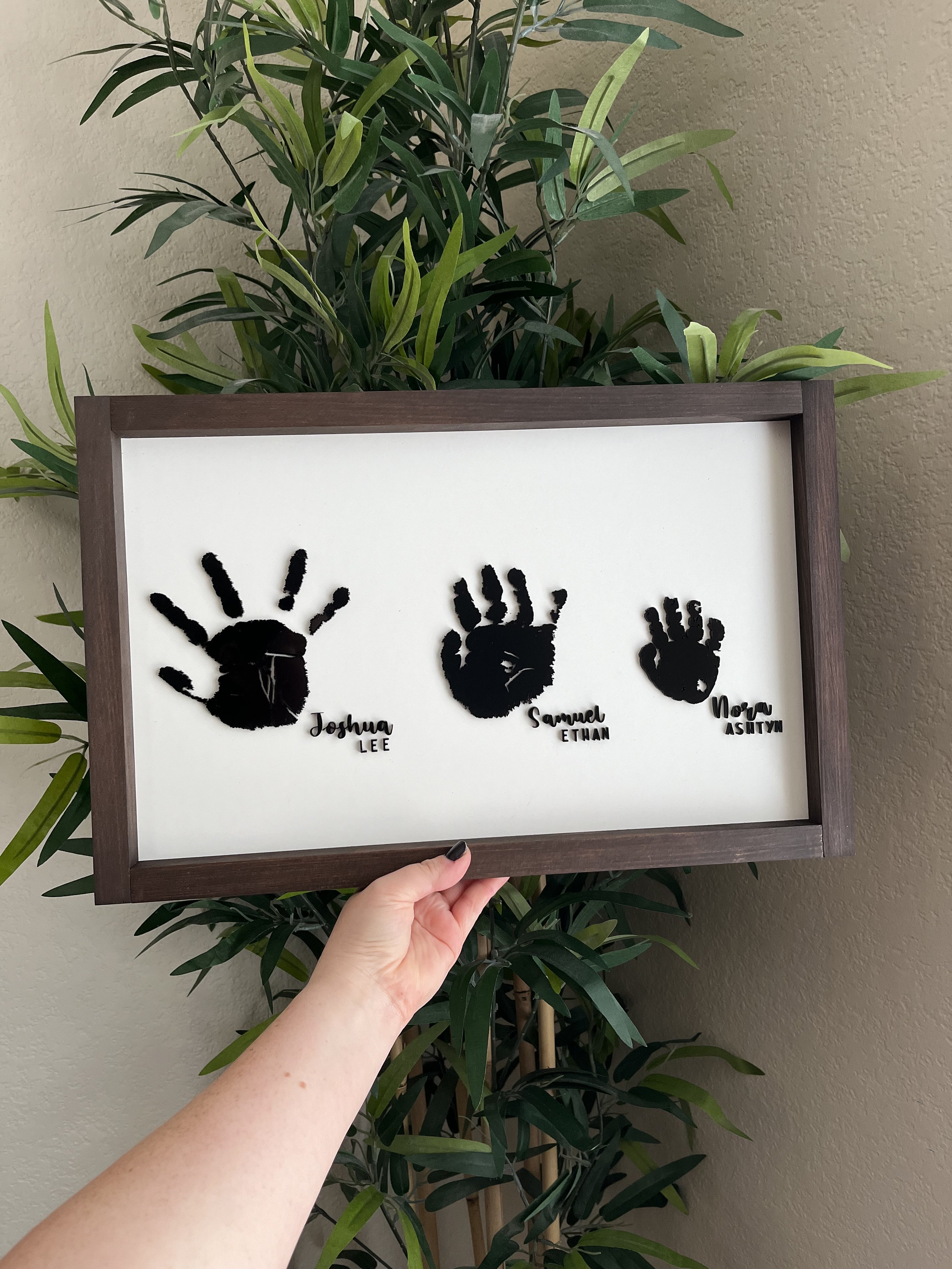 Personalized 3D Handprint Sign: Custom Family Keepsake - Etsy