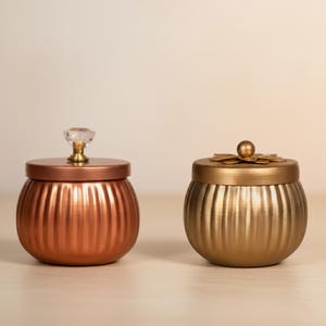 Goudgeribbelde trinketpot | Koperen opbergdecor