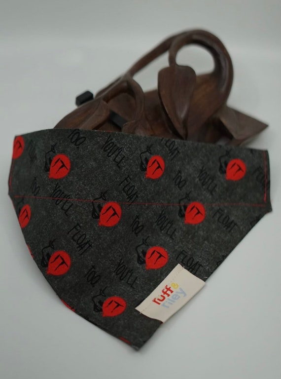 IT Pet Bandana Ruff and Riley Over the Collar Christmas Gift