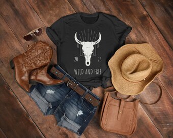 Boho Cow Skull Shirt, howdy shirt, Wild west Shirt, Western Graphic Tee, Cowgirl Shirt, Bull Skull Shirt, Southwest Shirt, Western Clothing