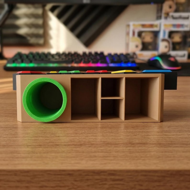 Organiseur de bureau Mario personnalisé avec nom | Cadeau pour gamer | Décoration de bureau | Configuration gaming | Porte-stylo personnalisé image 5