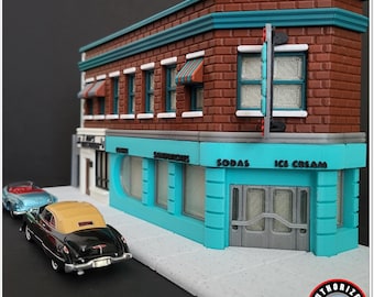 Lou's Café Diorama – Back to the Future BTTF Hill Valley | 1:64 Hot Wheels Matchbox & H0 Modelspoorbaan | Back to the Future Bouwpakket jaren 50