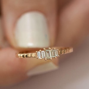 Baguette Diamond Ring, 14K Solid Gold Minimalist Baguette Ring, Stackable Diamond Band, 5 Stone Baguette Diamond Wedding Band