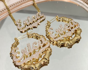 Bling Name Ohrringe Set, Name Bambus Ohrringe, Benutzerdefinierte Bambus Creolen, Typenschild Halskette, personalisierte Halskette, Hip Hop Schmuck, Geschenk für sie