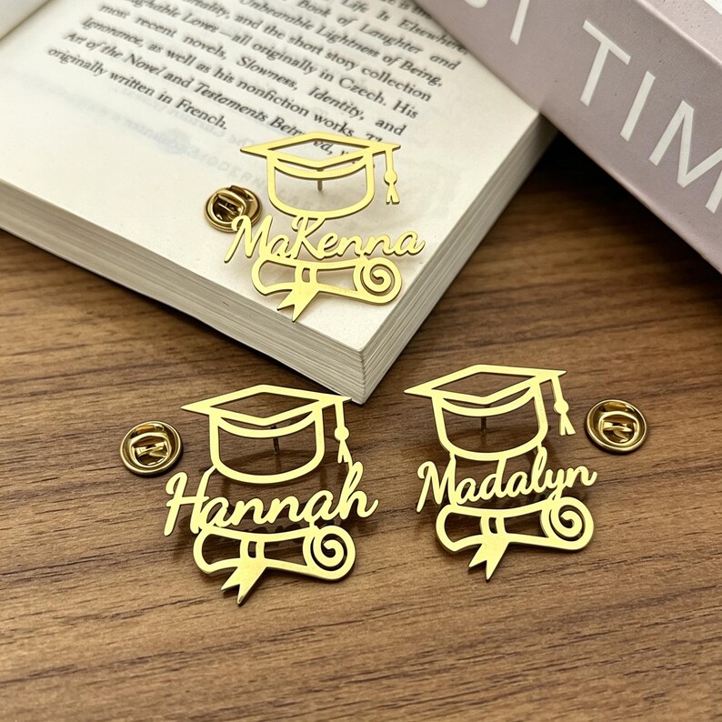 Graduation Brooches Personalized Name Graduation Brooch: Custom Logo, Nameplate Lapel Pin ...