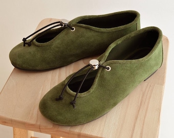 Ballerine in pelle scamosciata verde, scarpe con punta rotonda anatomica, scarpe da terra fatte a mano, morbida pelle genuina, pelle scamosciata marrone, ballerine a piedi nudi