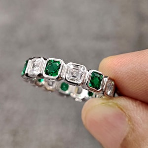 Asscher Cut Emerald and Cubic Zirconia Full Eternity Band, 4 mm Asscher Bazel Set Engagement & Stacking Ring, Lab Emerald Combination Band