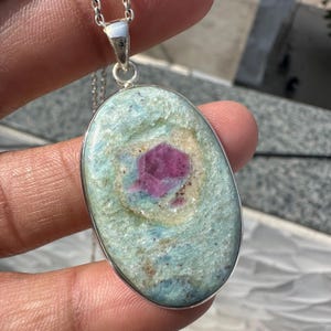 Collier pendentif en argent sterling avec gros rubis fuchsite et bijou en pierre naturelle