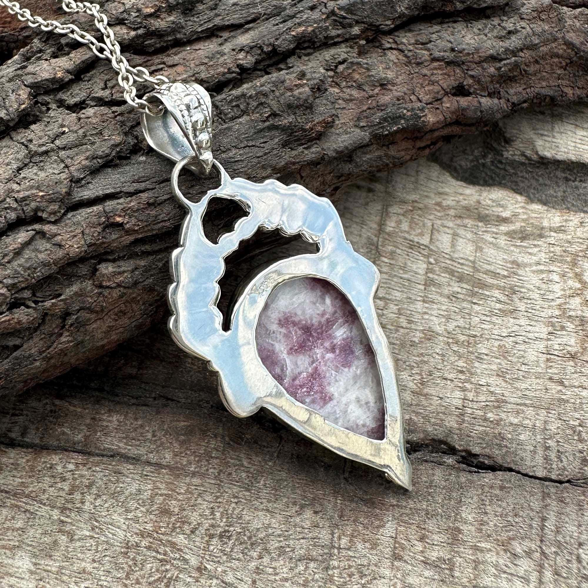 トルマリン メトリックス ジェムストーン ペンダント：ハンドメイド