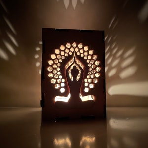 Yoga-Holzlaterne, Yoga-Lehrer-Geschenk, Yoga-Geschenkbox, Yoga-Wandkunst, Yoga-Geschenke für Frauen, Yoga-Kerzenhalter, Yoga-Geschenk Sie