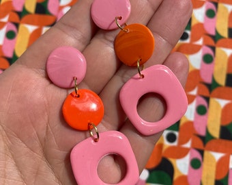 RETRO ROZE ~ Roze oorbellen, vintage jaren zeventig geest ~ jaren '70 hippie boho stijl ~ retro klassieke oranje fabriek