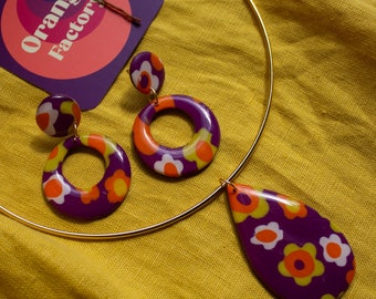 Complete set handgemaakte ronde ketting en oorbellen in vintage seventies stijl ~ jaren '70 hippie boho stijl