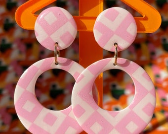 PINK ROCHEFORT ~ Handmade round earrings in vintage seventies style ~ 70s hippie boho style ~ psychedelic pattern