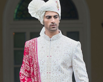 FANTASTISCHER WEISSER SHERWANI-Bräutigam, Bräutigam-Hochzeitskleid, weiße Sherwani-Männer, Bräutigam-Hochzeitsoutfit, Herren-Sherwani-Hochzeit, indisches Bräutigamkleid