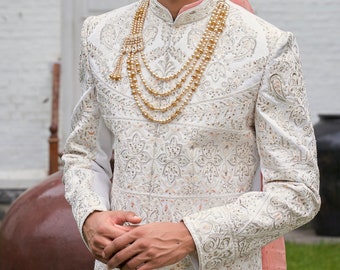 HERRLICHER WEISSER SHERWANI-Bräutigam, Bräutigam-Hochzeitskleid, weiße Sherwani-Männer, Bräutigam-Hochzeitsoutfit, Männer-Sherwani-Hochzeit, indisches Bräutigamkleid