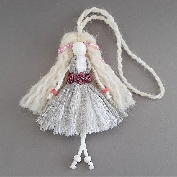 Macrame Flower Doll, Macrame Fairy Doll, Hanging Yarn Doll, Home decor Art Doll Ornament