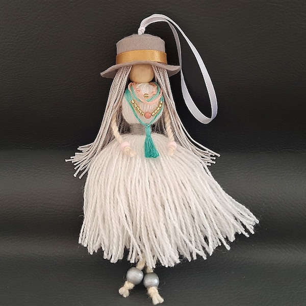 Macrame Doll, Small Wall Decor Macrame Ornament, Hanging Yarn Decoration