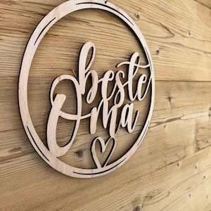 Wooden wreath &quot;best grandma&quot;
