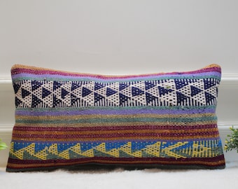 Lumbale kussensloop met geometrische kelim: kleurrijke geweven wol, 12 x 24 inch