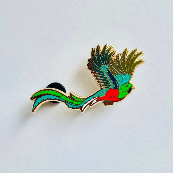 Quetzal Enamel Pin badge | Gifts under 20 | Beautiful Birds | Colourful Feathers | Exotic Birds | Bird Gift | Nature pin