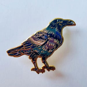 Raven Enamel Pin, Halloween Crow Pin, Gothic Witchy Style, Dark academia
