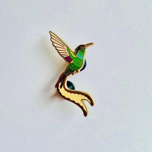 Red-billed Streamertail Enamel Pin: Jamaica Doctor Bird Design, Christmas gift, stocking stuffer, Advent calendar