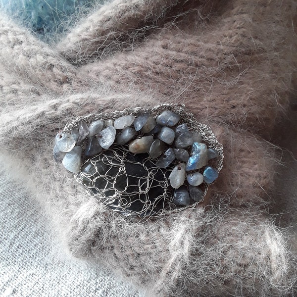 Broche Labradoite avec dentelle d' argent