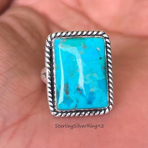 Handmade Mohave Turquoise Ring: Rectangle Sterling Silver Gemstone