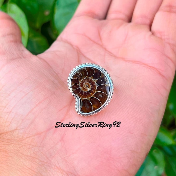アンモナイト化石リング：ハンドメイド925スターリングシルバーバンド