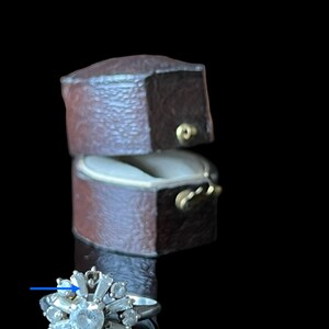 19th Century Victorian Antique Ring Box Set with Silver Ring, Elegant Ring Box, Ornate Jewelry Case afbeelding 6