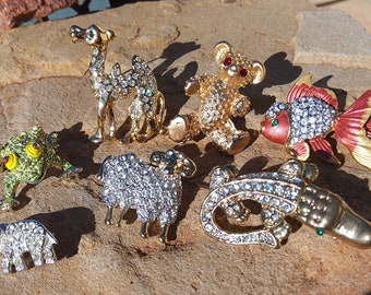 Miscellaneous animal brooch lot one signed