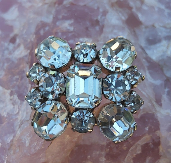 Vintage Austria clear crystal rhinestone brooch - image 2