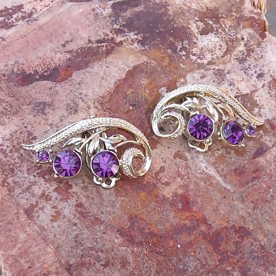 Vintage Lisner purple rhinestone earrings - image 8