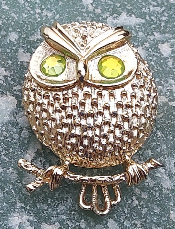 Vintage Sarah Coventry Hooter owl brooch - image 10