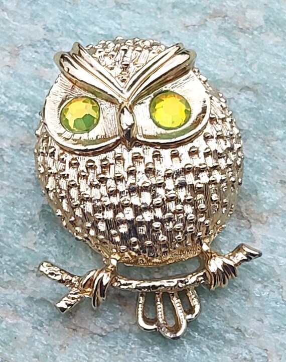 Vintage Sarah Coventry Hooter owl brooch - image 5
