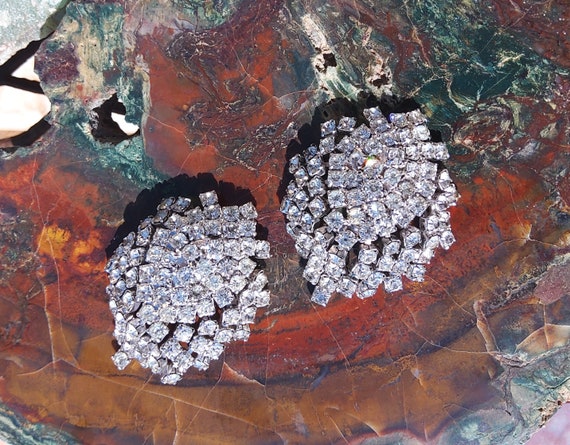 Vintage cascading clear rhinestone clip earrings - image 10