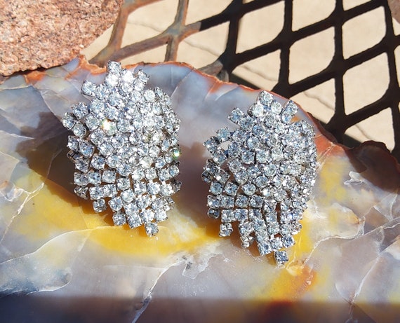 Vintage cascading clear rhinestone clip earrings - image 6