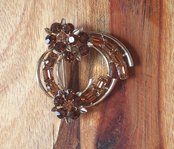 Vintage Lisner smokey quartz brooch - image 1