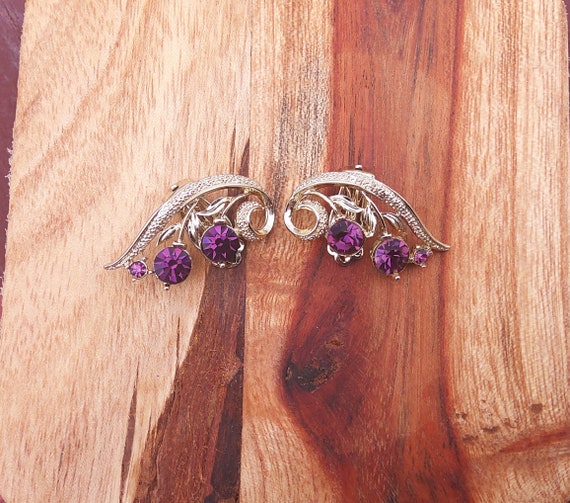 Vintage Lisner purple rhinestone earrings - image 6