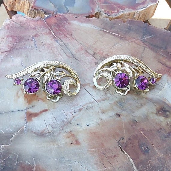 Vintage Lisner purple rhinestone earrings - image 7
