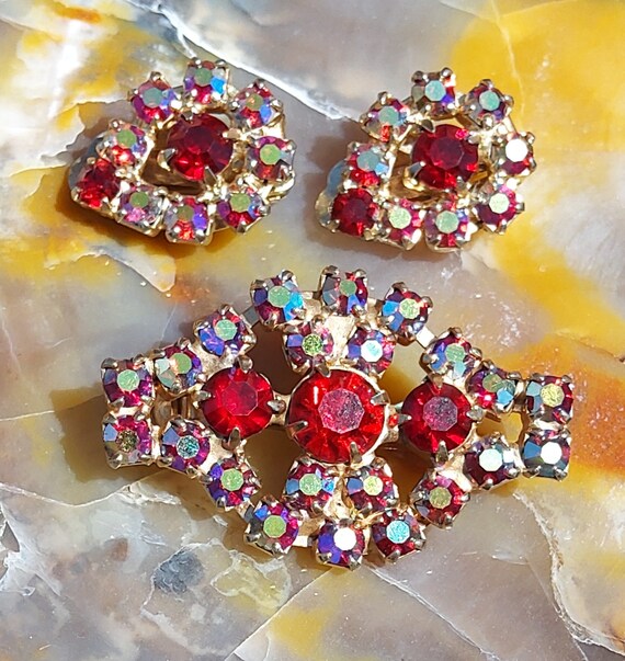 Vintage Bogoff red rhinestone brooch and earrings - image 6