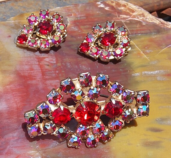 Vintage Bogoff red rhinestone brooch and earrings - image 5