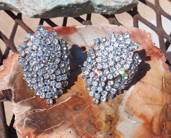 Vintage cascading clear rhinestone clip earrings - image 9