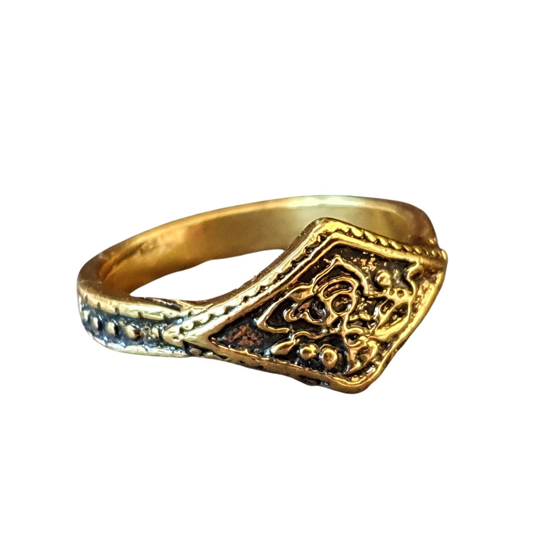 Dark Souls Ring of Favor and Protection Cosplay / Gold Medieval Ring