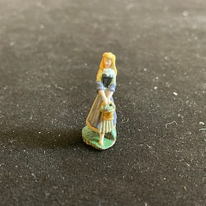 Vintage Enchanted Places Miniatures Briar Rose figurine for Walt Disney