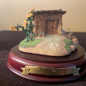 Three Little Pigs Fiddler Pig’s Stick House Enchanted Places set